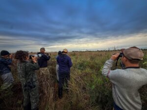 Grupo em saída de campo de observação de aves nas várzeas do Rio Ivinhema