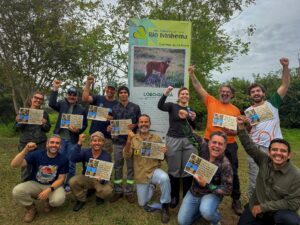 Turma do Curso de Condutores de Observação de Aves com certificados no Parque Estadual das Várzeas do Rio Ivinhema, MS